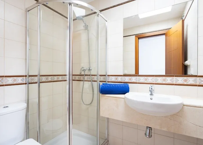 Сasa de vacaciones Beautiful Two-storey House With Terrace And Patio In An Exclusive Area Costa Adeje (Tenerife)