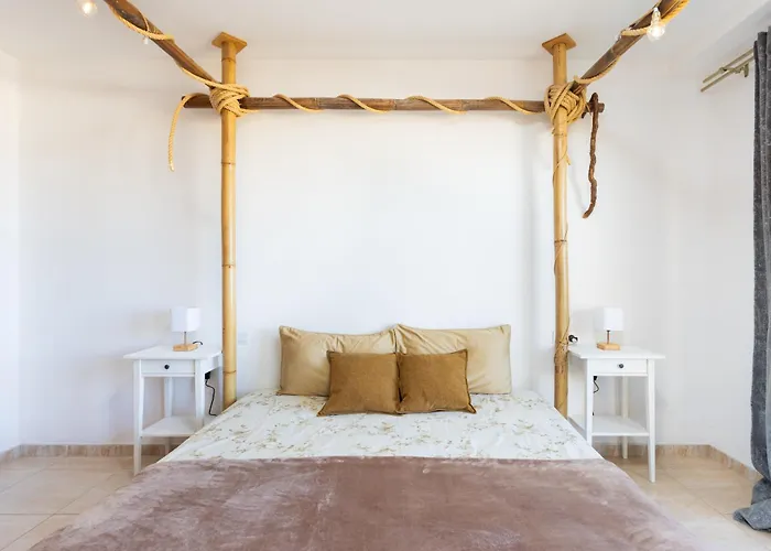 Beautiful Two-storey House With Terrace And Patio In An Exclusive Area * Costa Adeje (Tenerife)