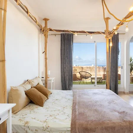 Vakantiehuis Beautiful Two-storey House With Terrace And Patio In An Exclusive Area *