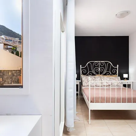 Beautiful Two-storey House With Terrace And Patio In An Exclusive Area Ferienhaus Costa Adeje (Tenerife)