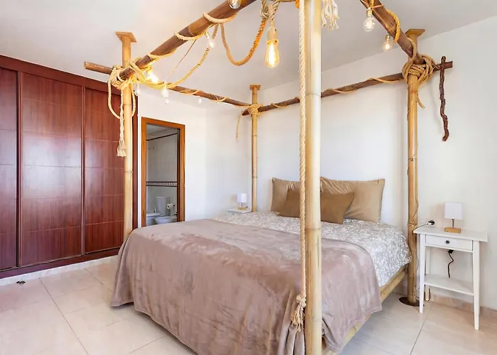 Beautiful Two-storey House With Terrace And Patio In An Exclusive Area Ferienhaus *